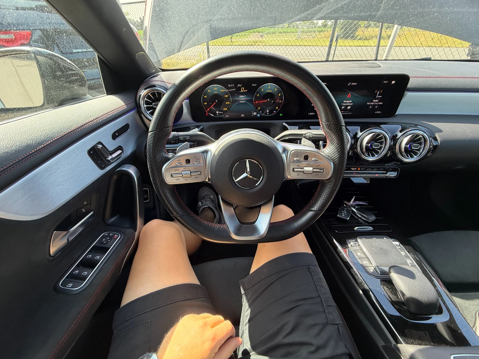 Mercedes-Benz CLA 200 Shooting Brake LED 360 Cam Navi , снимка 11 - Автомобили и джипове - 56158927