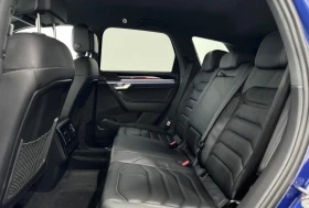 VW Touareg 3.0TDI* 4M* R-LINE* HEAD-UP* DISTR* MEMORY* MATRIX, снимка 12