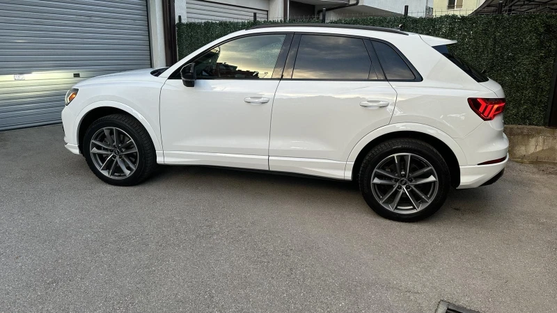 Audi Q3 Black&White Edition 4х4 , снимка 14 - Автомобили и джипове - 47540410