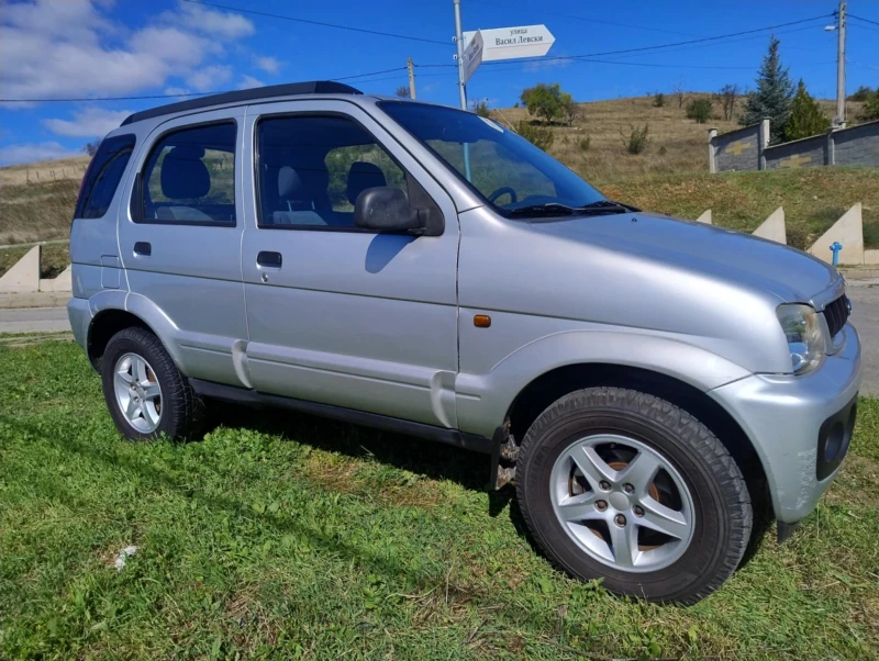 Daihatsu Terios, снимка 3 - Автомобили и джипове - 47569069