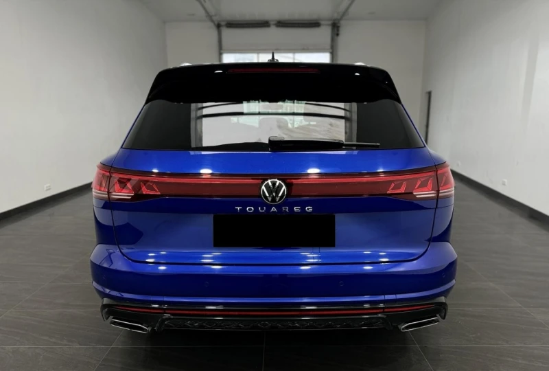 VW Touareg 3.0TDI* 4M* R-LINE* HEAD-UP* DISTR* MEMORY* MATRIX, снимка 3 - Автомобили и джипове - 52086249