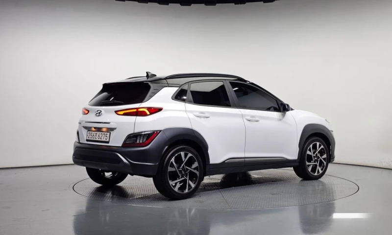 Hyundai Kona Gasoline 2.0 2WD Inspiration, снимка 2 - Автомобили и джипове - 52112927