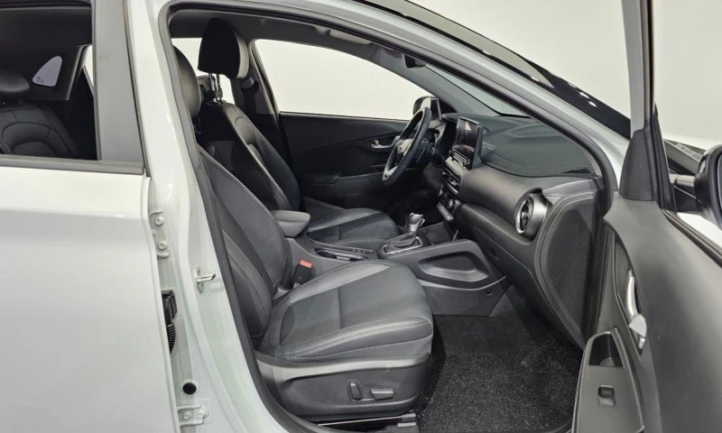 Hyundai Kona Gasoline 2.0 2WD Inspiration, снимка 10 - Автомобили и джипове - 52112927