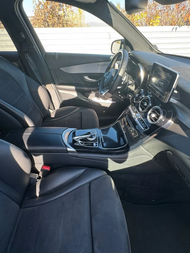 Mercedes-Benz GLC 220 AMG Line, 9 G Tronic, снимка 10 - Автомобили и джипове - 52430638
