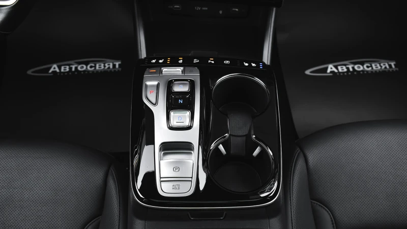 Hyundai Tucson 1.6 T-GDi PREMIUM Plug-in Hybrid 4x4 Automatic, снимка 11 - Автомобили и джипове - 52529616