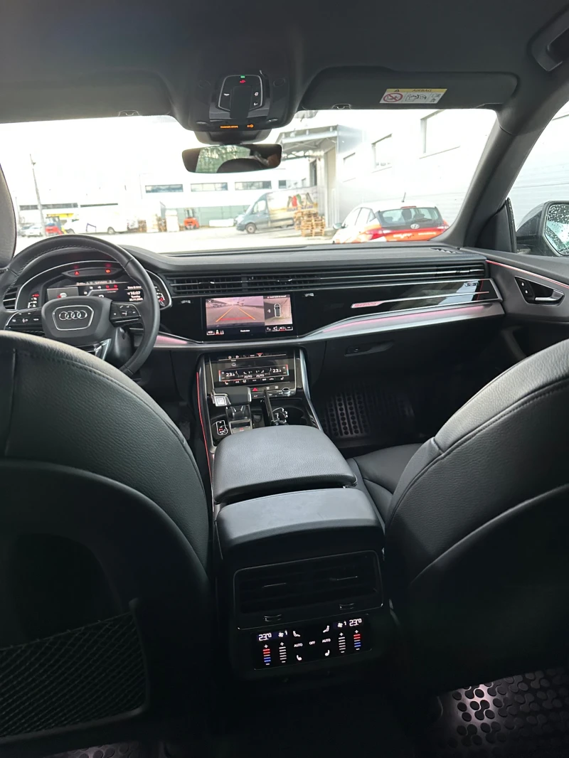 Audi Q8 45 TDI , снимка 11 - Автомобили и джипове - 52538294