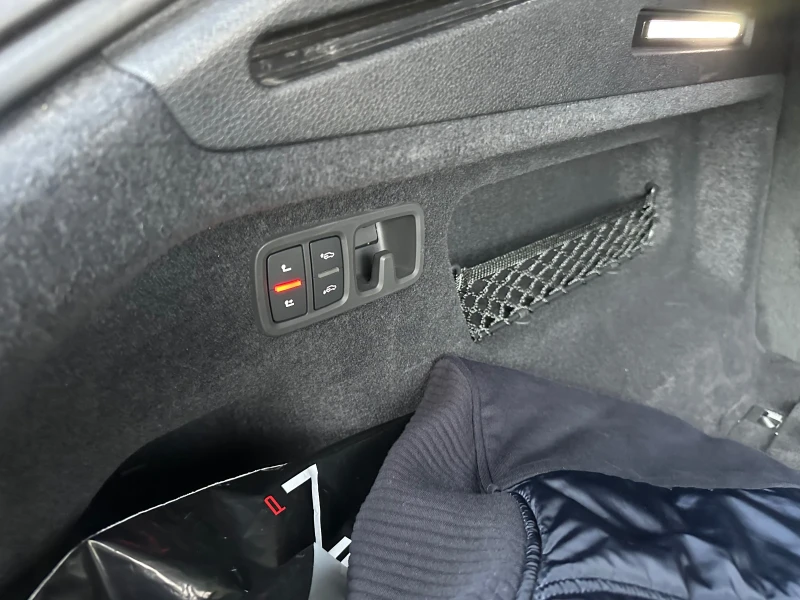 Audi Q8 45 TDI , снимка 14 - Автомобили и джипове - 52538294