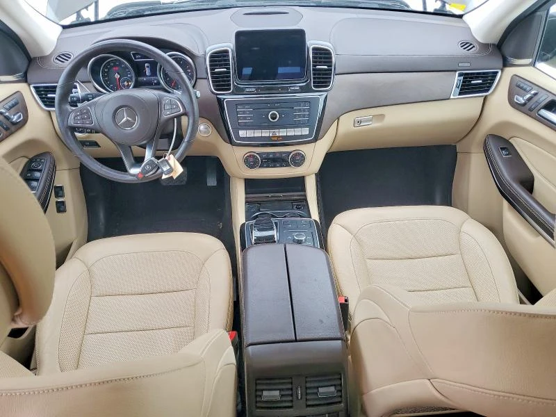 Mercedes-Benz GLS 500 4maTIC* AMG Package* КОжа* Подгрев* Масажи* Кейлес - изображение 8