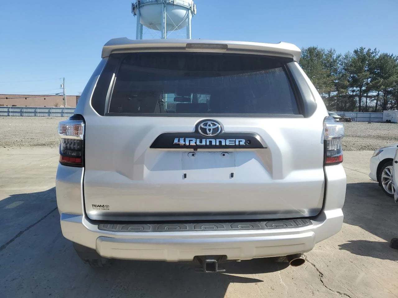 Toyota 4runner SR5 PREMIUM - изображение 3