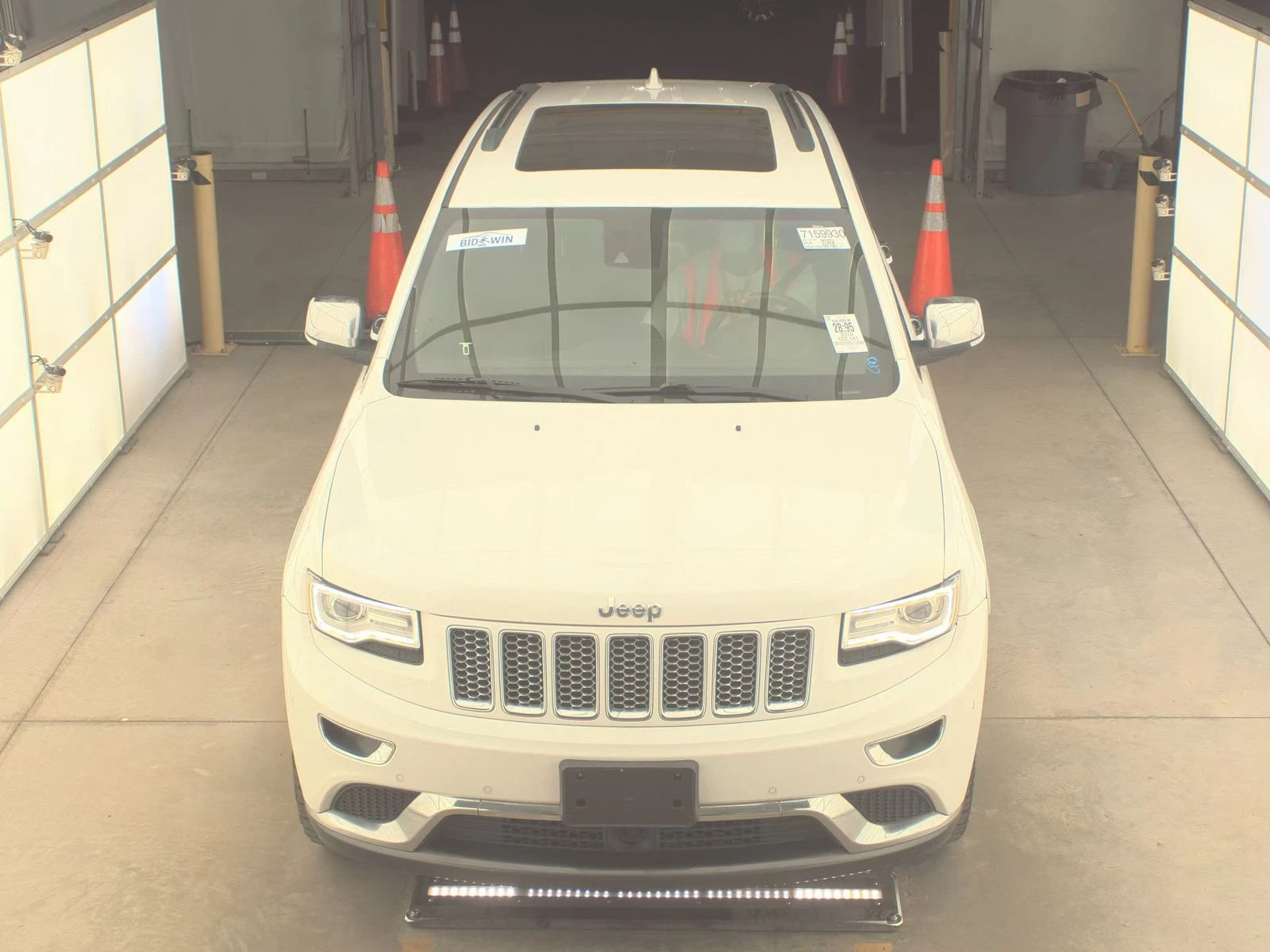 Jeep Grand cherokee 2015 Jeep Grand Cherokee Summit - изображение 3