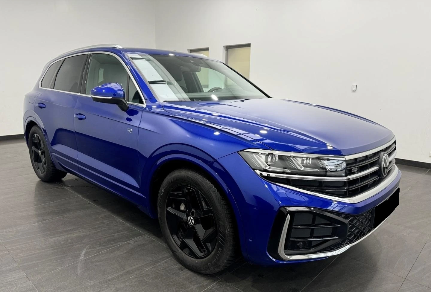 VW Touareg 3.0TDI* 4M* R-LINE* HEAD-UP* DISTR* MEMORY* MATRIX | Mobile.bg   1