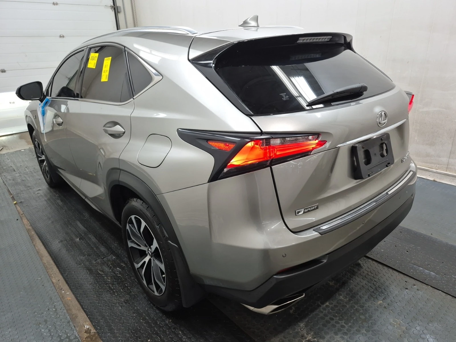 Lexus NX 200t AWD * * CARFAX * * АВТО КРЕДИТ * *  - изображение 4