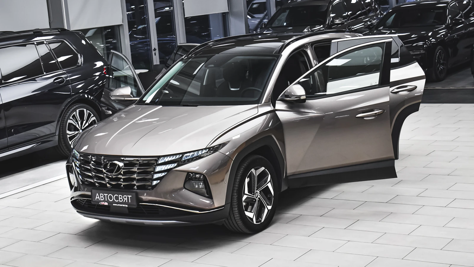 Hyundai Tucson 1.6 T-GDi PREMIUM Plug-in Hybrid 4x4 Automatic | Mobile.bg   1