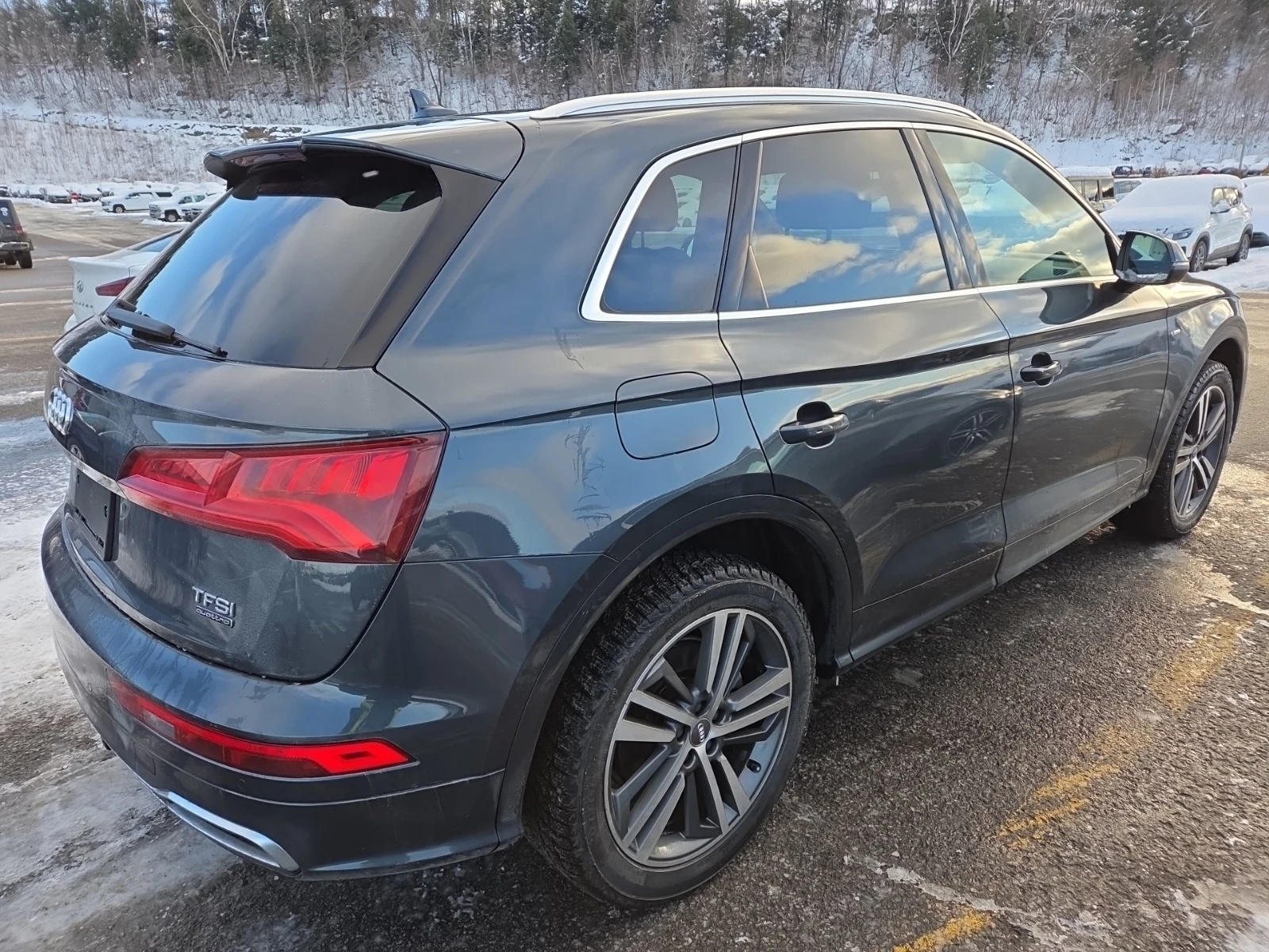 Audi Q5 * CARFAX *    | Mobile.bg   4