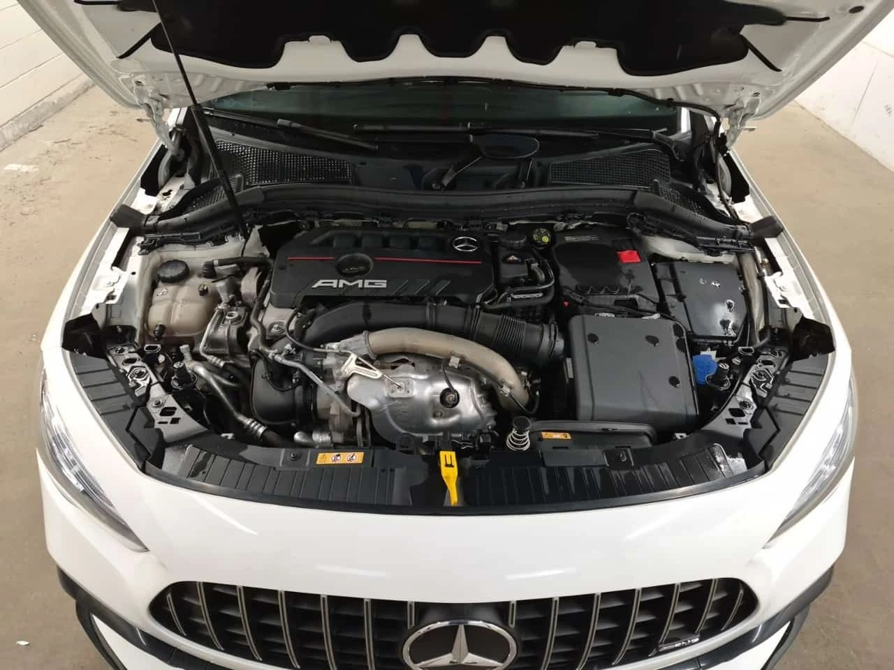 Mercedes-Benz GLA * AMG 35 * CARFAX * Без инциденти * , снимка 15 - Автомобили и джипове - 54595152