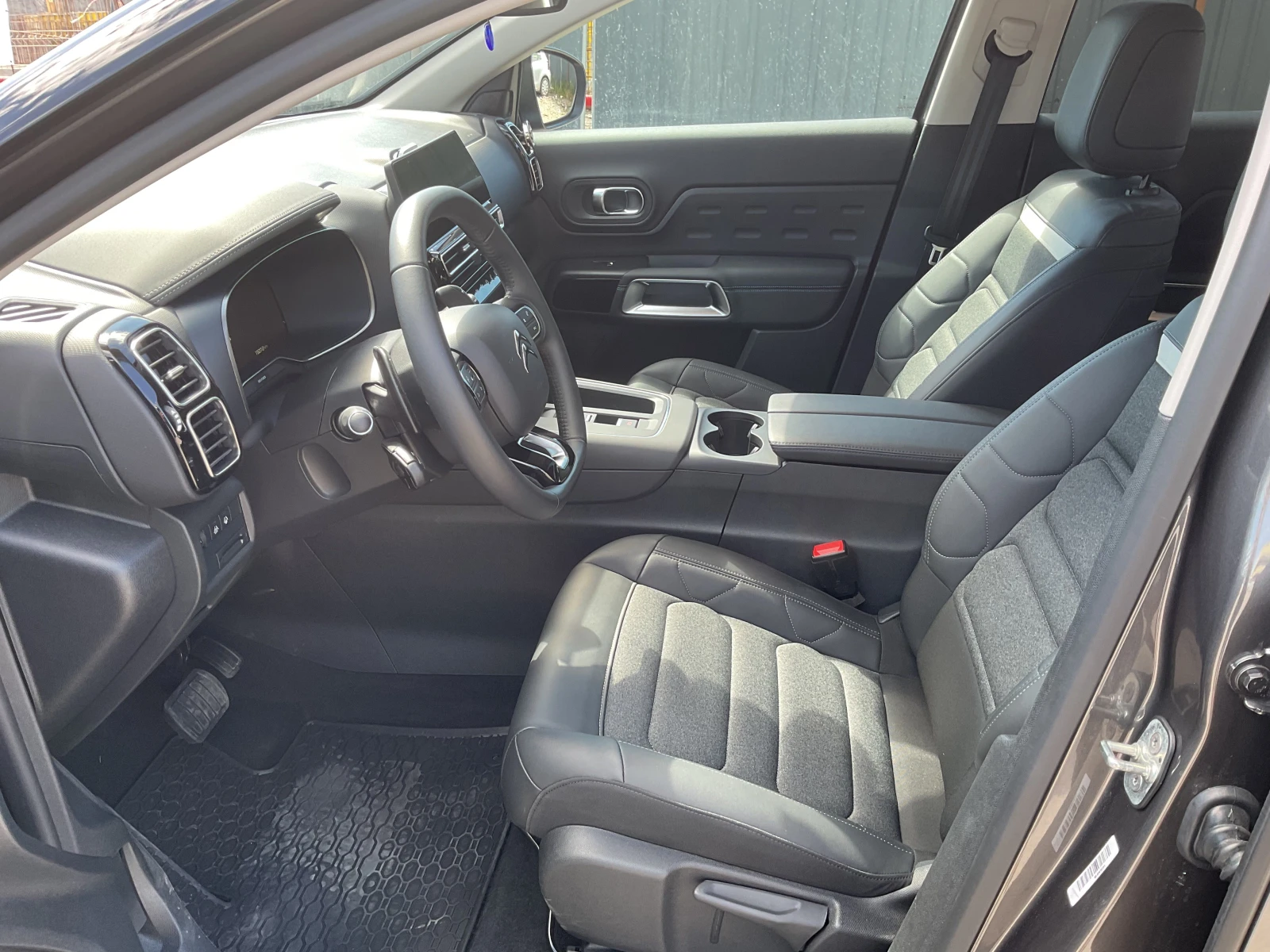 Citroen C5 Aircross, снимка 11 - Автомобили и джипове - 55105674