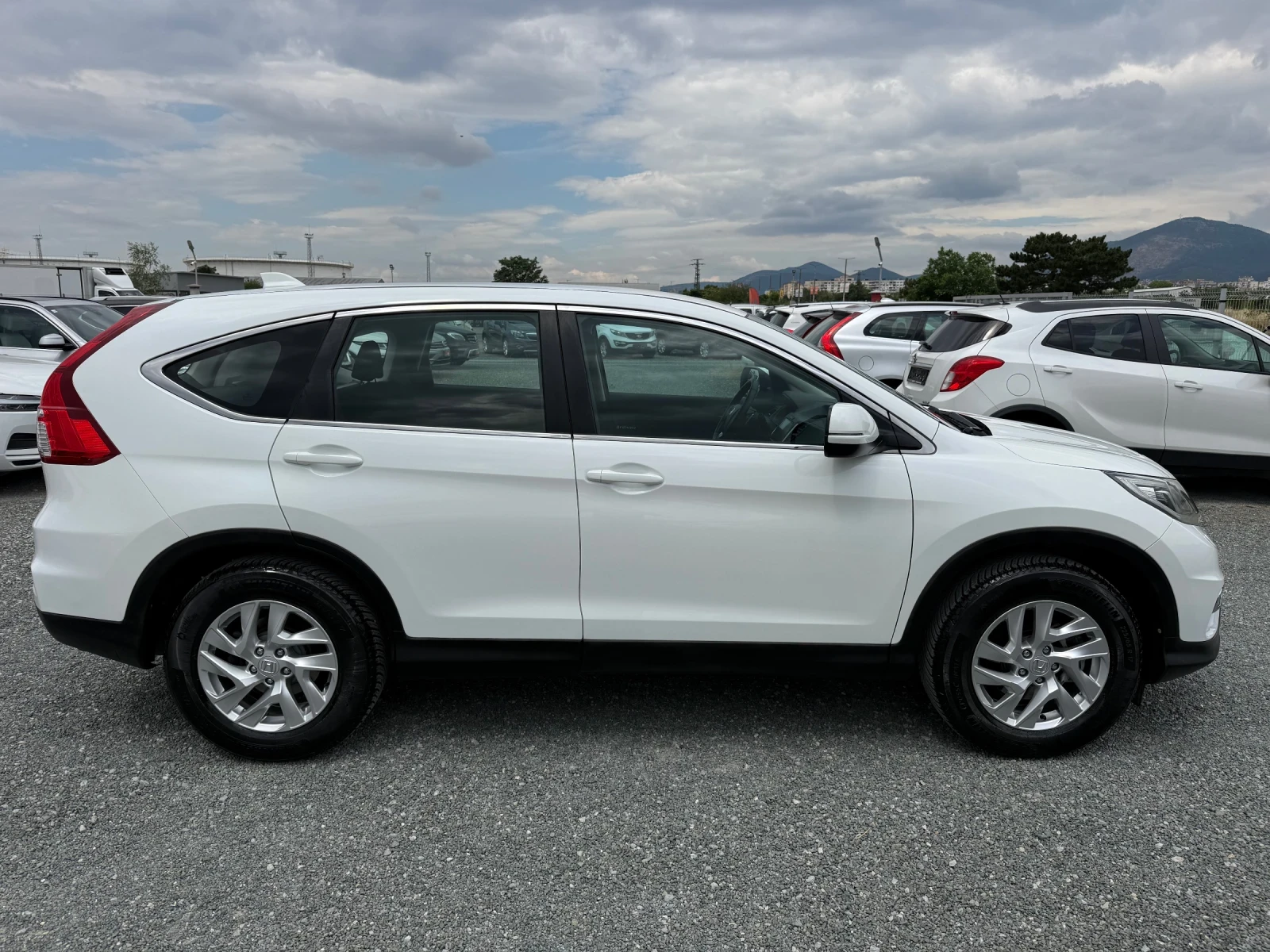 Honda Cr-v (KATO НОВА)^(4x4), снимка 4 - Автомобили и джипове - 55154595