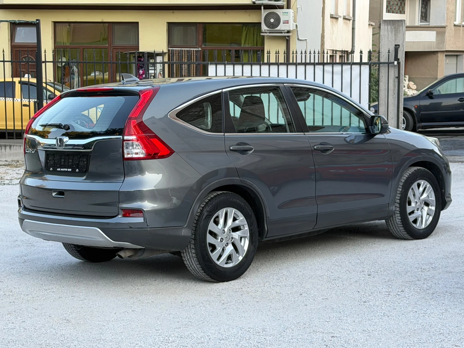 Honda Cr-v 2.0i VTEC* 2WD* ELEGANCE* FACELIFT* TOP* 170 000 , снимка 2 - Автомобили и джипове - 55630085