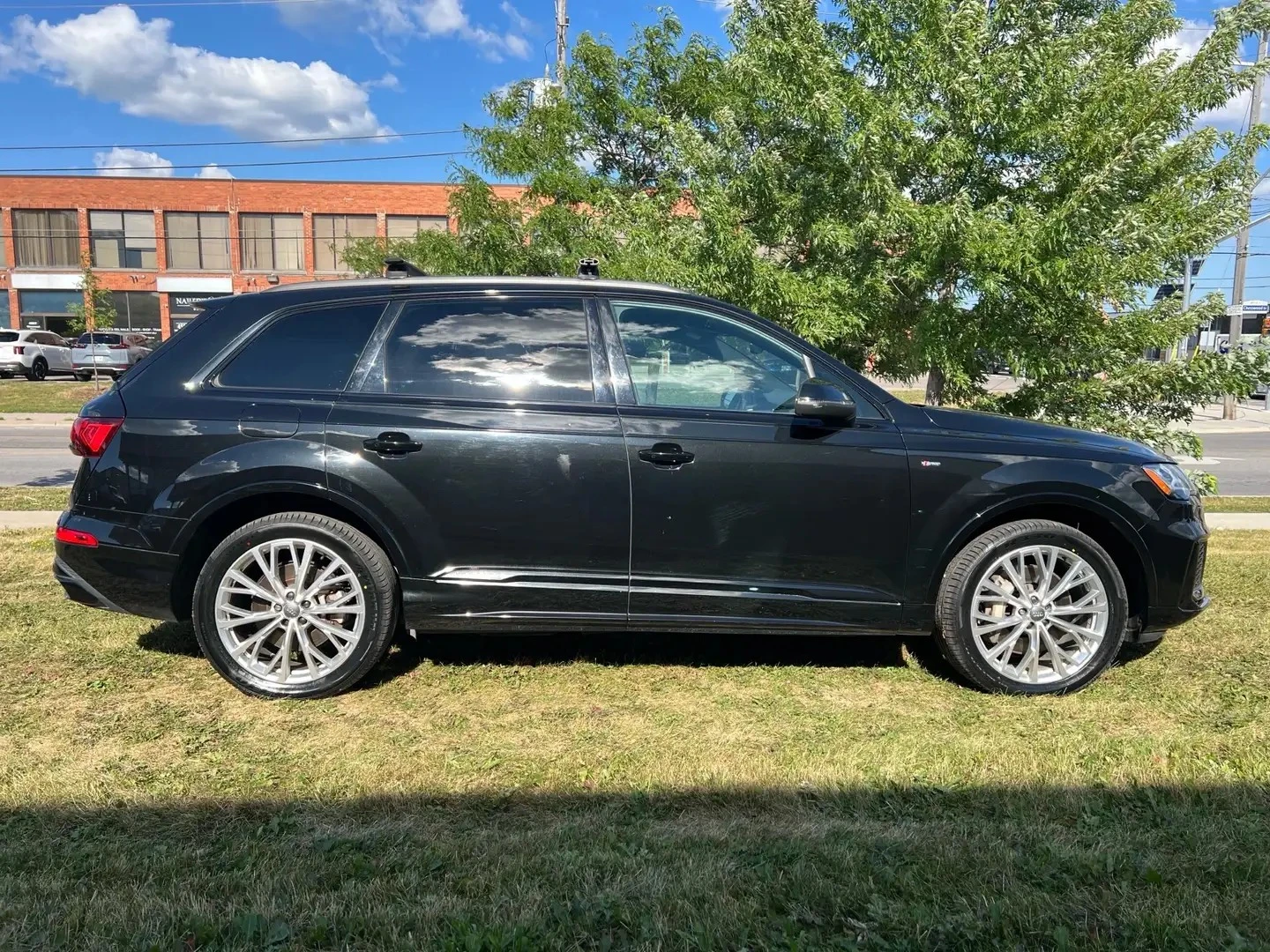 Audi Q7 S LINE KOMFORT ЦЕНА ДО БЪЛГАРИЯ АВТОКРЕДИТ, снимка 4 - Автомобили и джипове - 55771654