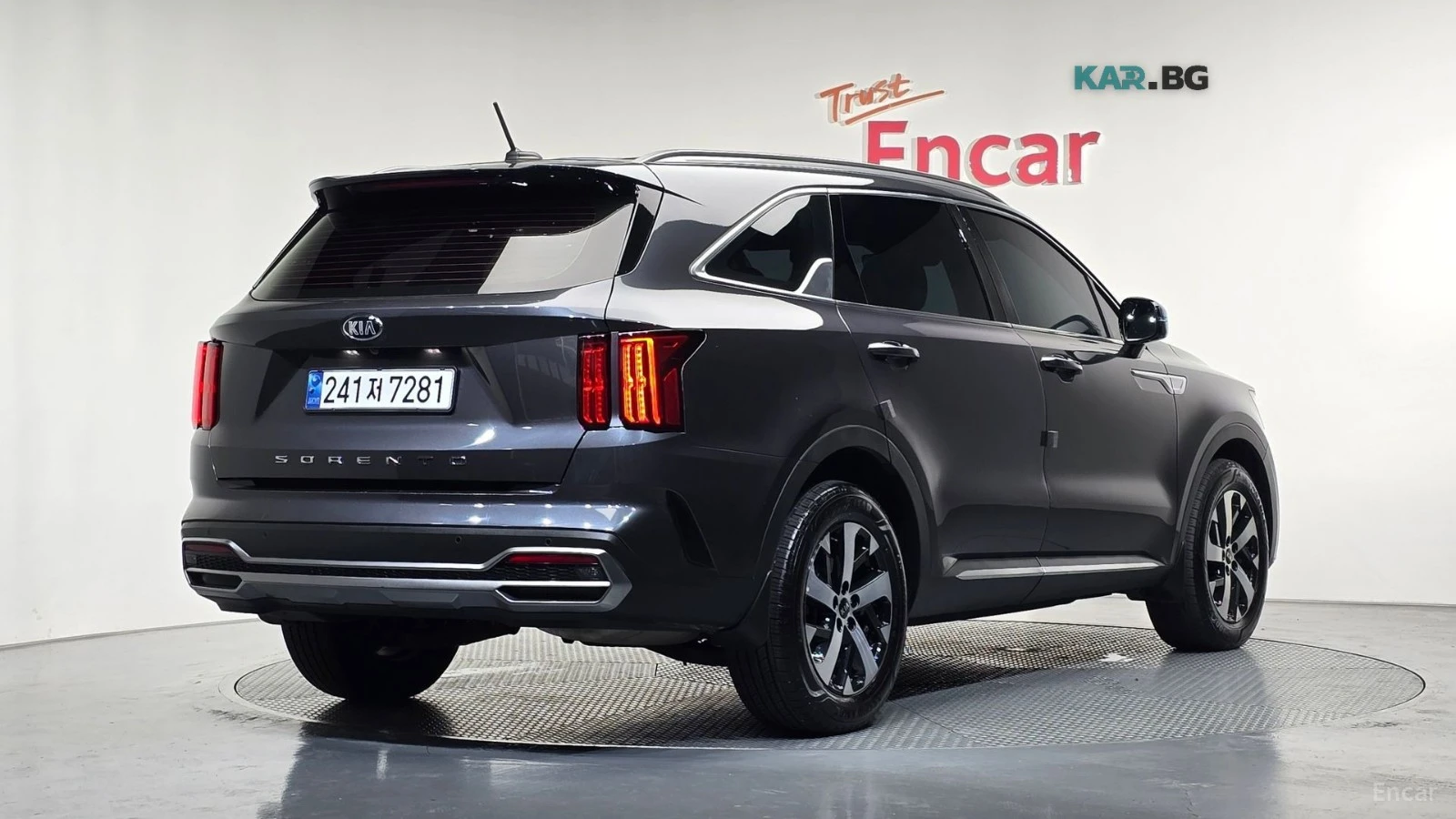 Kia Sorento PRESTIGE* 2.2D* DISTRONIC* КАМЕРА* ПОДГРЕВ* ОБДУХ*, снимка 3 - Автомобили и джипове - 56103113