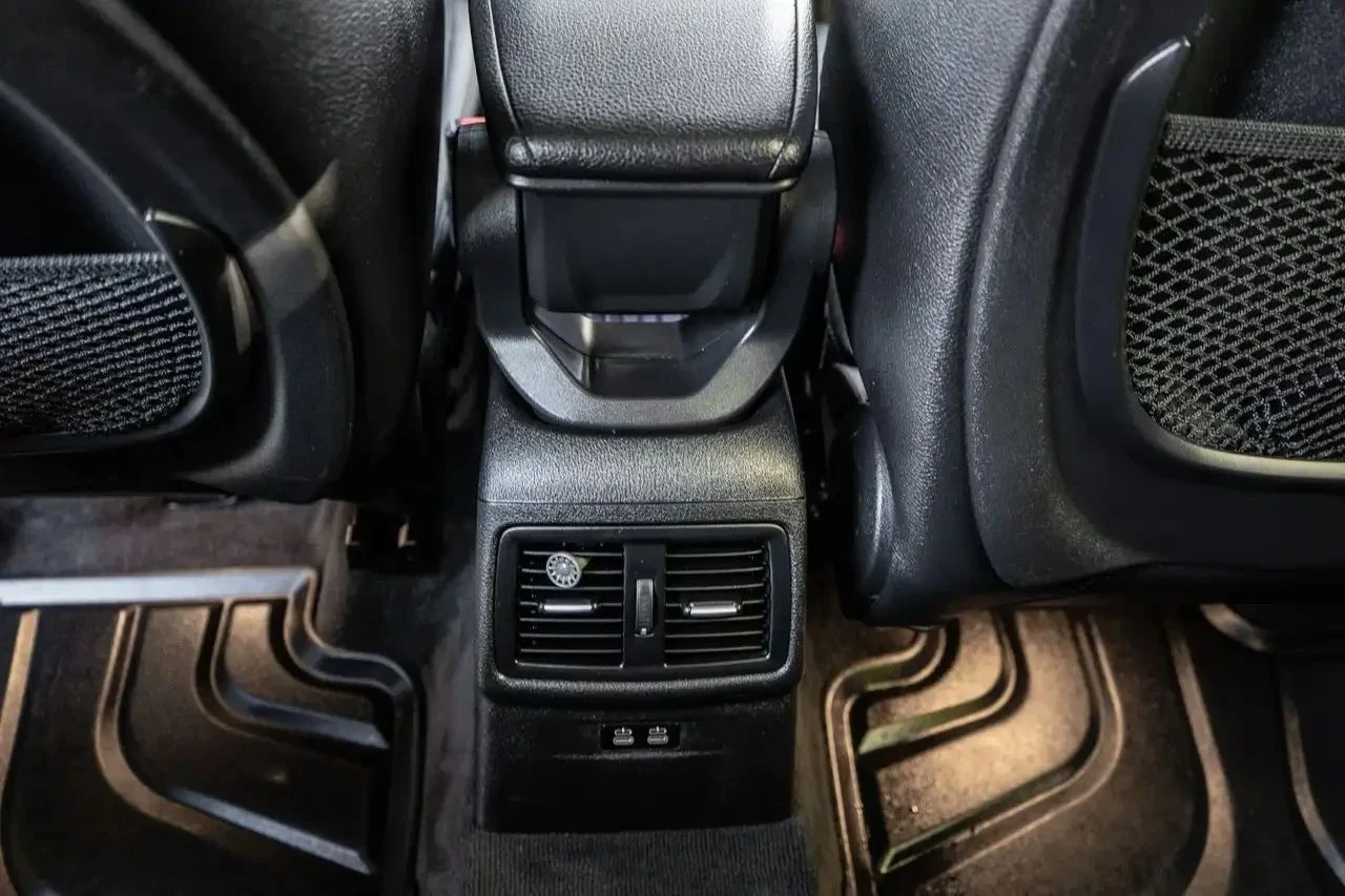 BMW X1, снимка 17 - Автомобили и джипове - 56729130