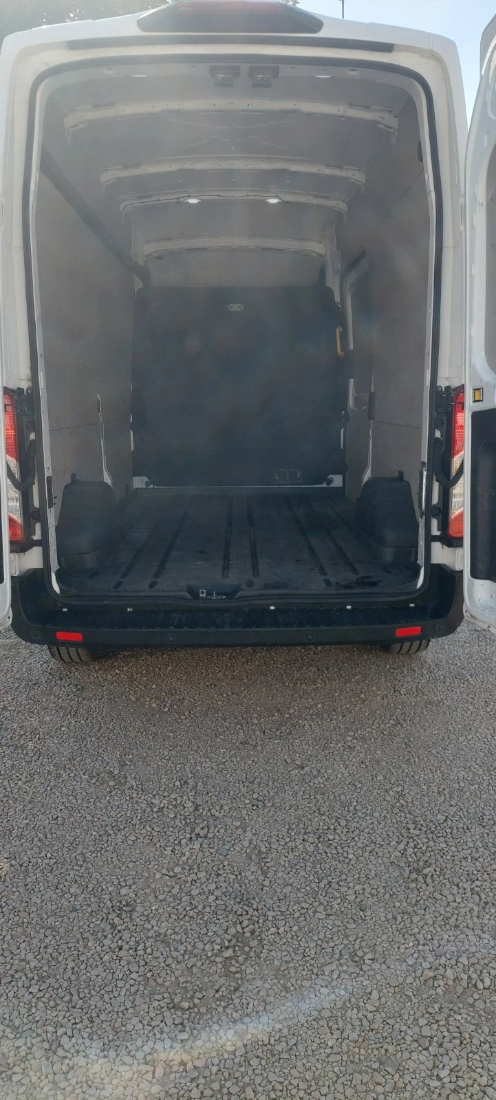 Ford Transit 2.0 tdci клима , снимка 8 - Бусове и автобуси - 56436882