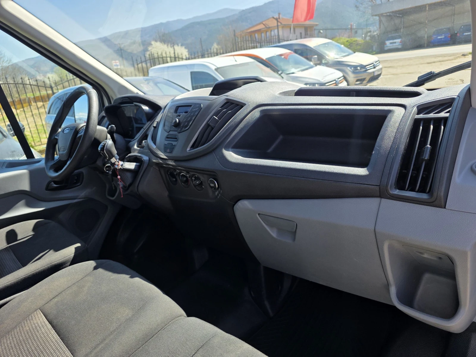 Ford Transit 350 | 2.2TDCI | Двойна гума | Първи собственик , снимка 14 - Бусове и автобуси - 53826806