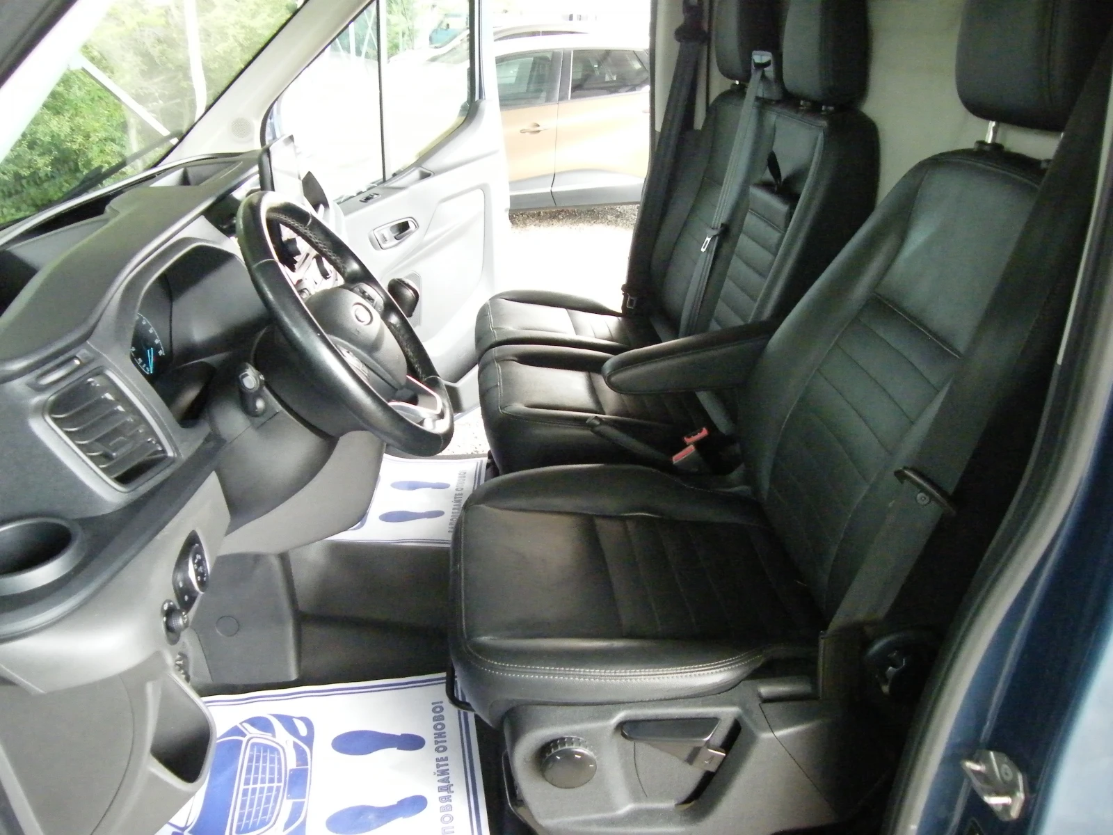 Ford Transit 2.0 TDCI EURO 6D, снимка 16 - Бусове и автобуси - 55610384