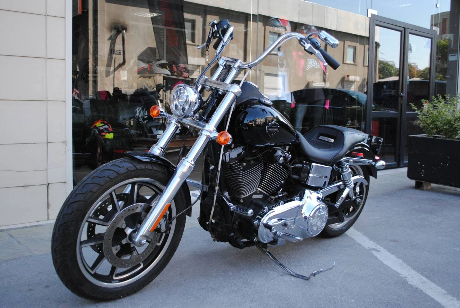 Harley-Davidson Dyna 2015 Low Rider, снимка 2 - Мотоциклети и мототехника - 50924826