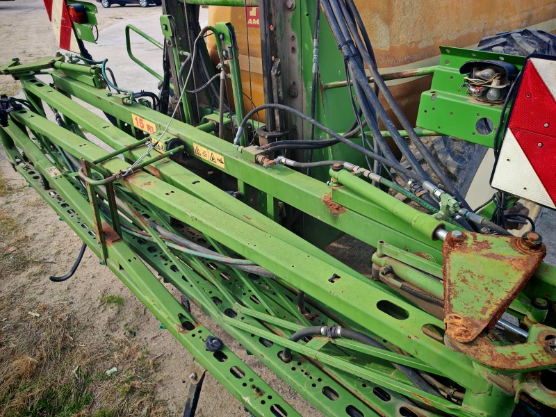 Пръскачка Amazone 2200, снимка 5 - Селскостопанска техника - 52052210