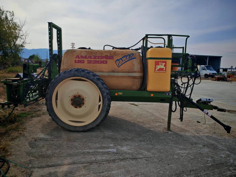 Пръскачка Amazone 2200, снимка 3 - Селскостопанска техника - 52052210