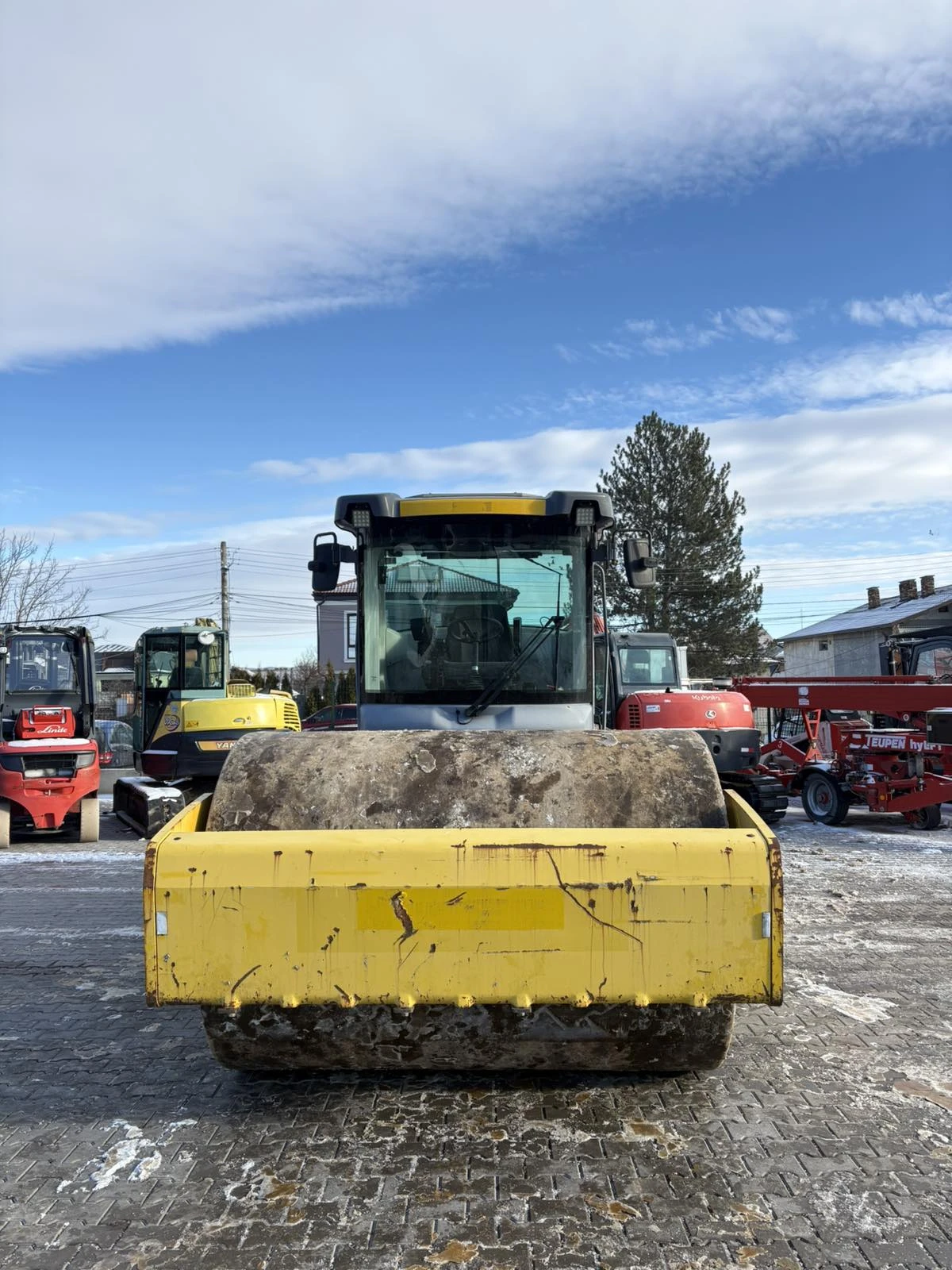 Валяк Dynapac CA3500D - изображение 3