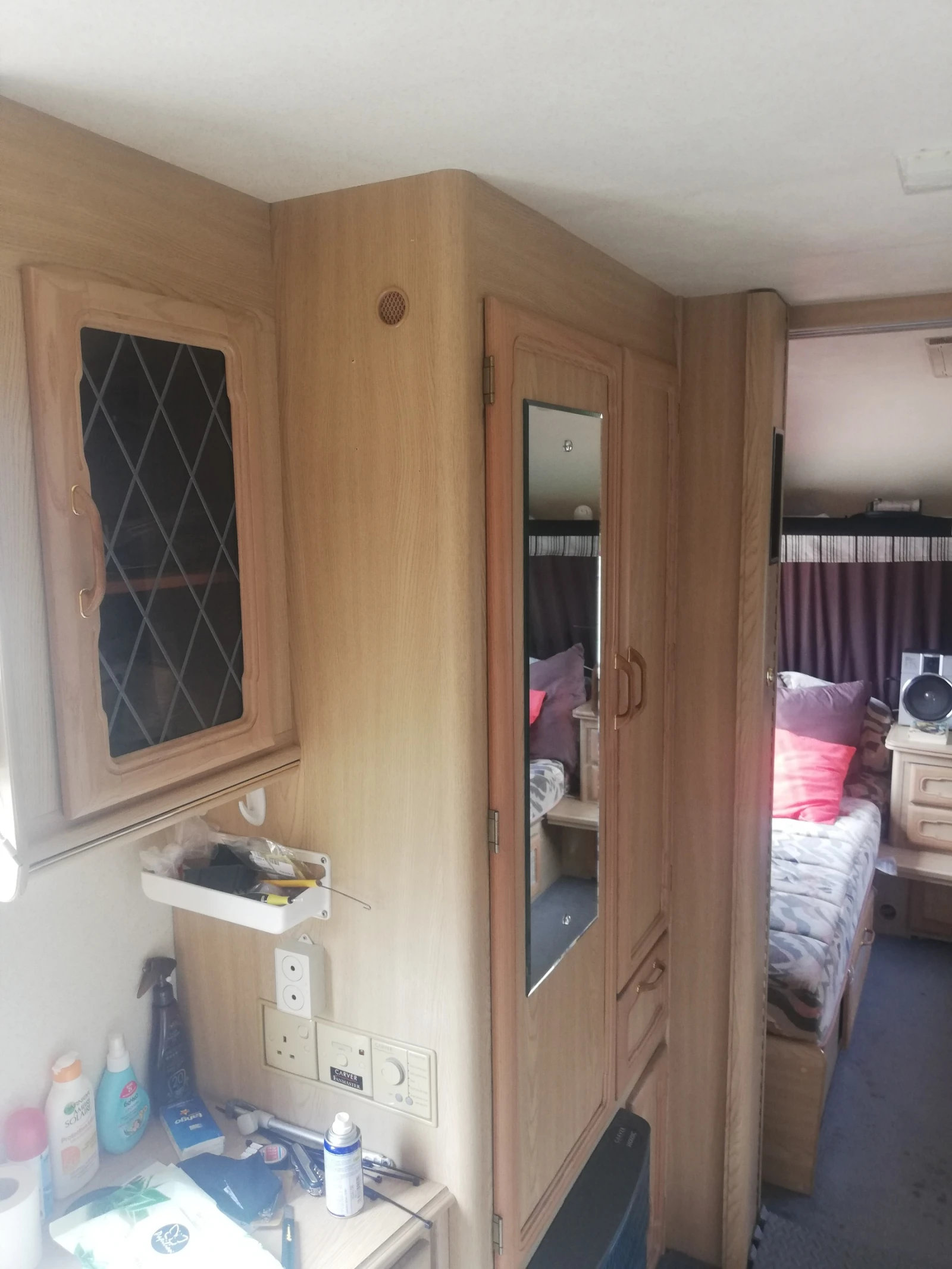 Каравана Други lunar lexon, снимка 11 - Каравани и кемпери - 54360387