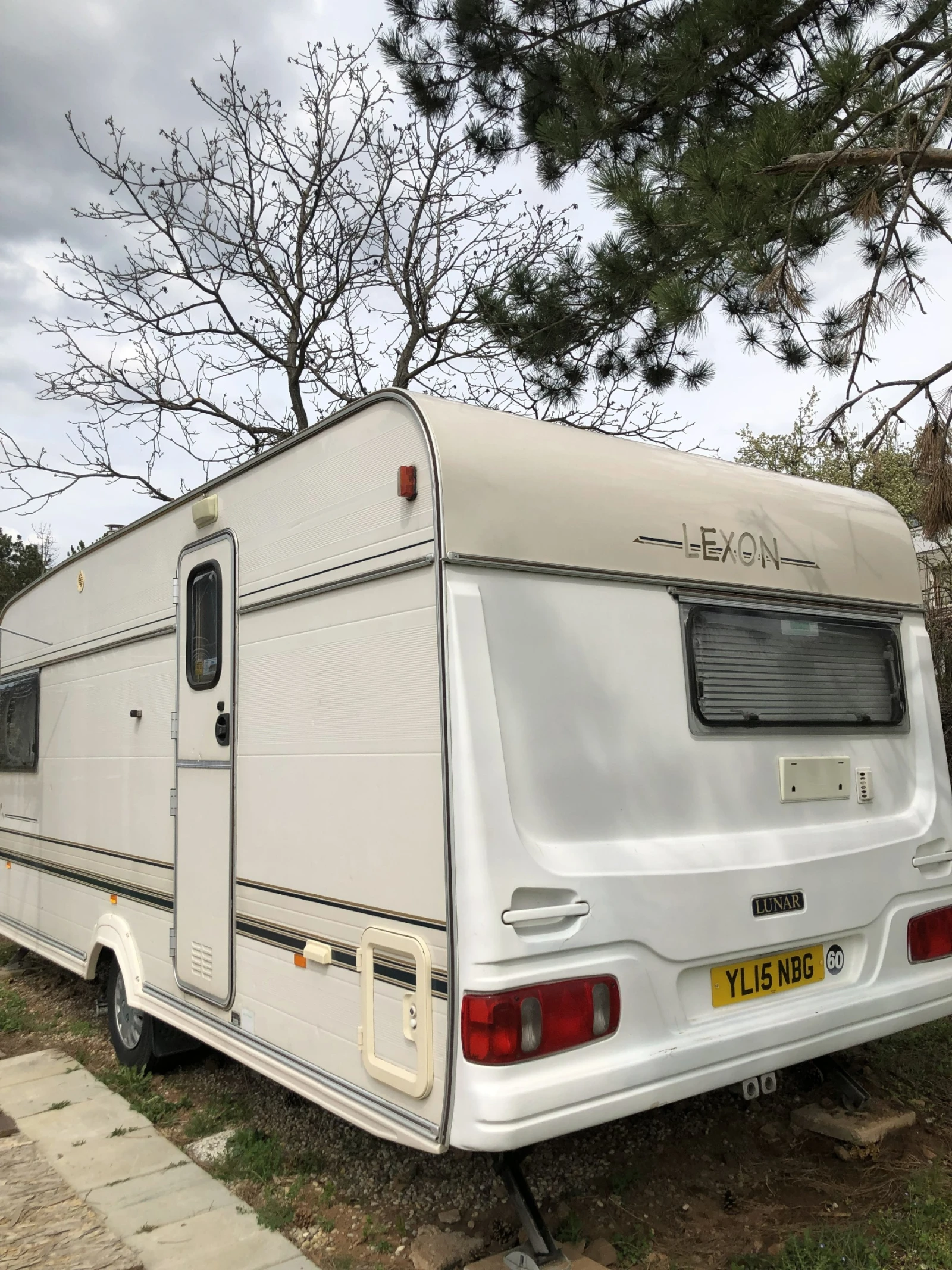 Каравана Други lunar lexon