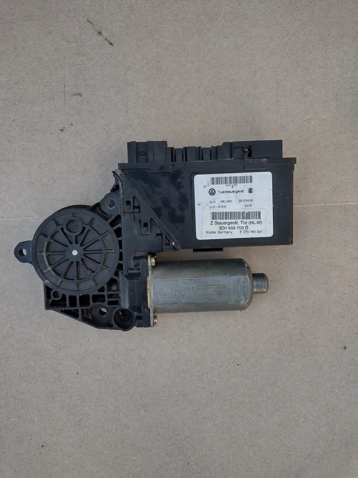 3D0959703D        VW Phaeton 3D0 959 703 D | Mobile.bg   1