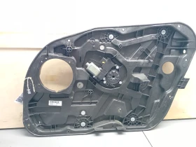 ел.машинка за предно дясно стъкло Хюндай и40 1.7д