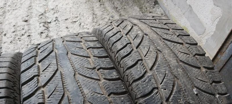 Гуми Зимни 265/65R17, снимка 3 - Гуми и джанти - 35129891