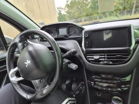 Peugeot 208, снимка 9