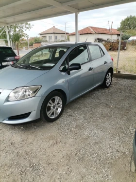 Toyota Auris 1. 33 benzin, снимка 2