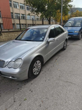Обява за продажба на Mercedes-Benz C 200 Компресор с газ ~4 850 лв. - изображение 1 | Auto.bg Обява за продажба на Mercedes-Benz C 200 Компресор с газ ~4 850 лв. - изображение 1