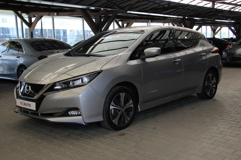 Nissan Leaf   62Kwh/Камера360/FullLed/Virtual/Подгрев 4х/BOSE, снимка 1 - Автомобили и джипове - 45557156