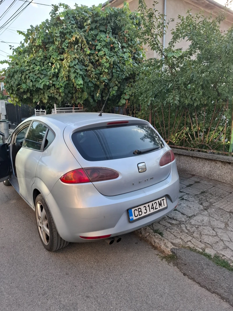 Seat Leon 2.0 TDI, снимка 4 - Автомобили и джипове - 47200957