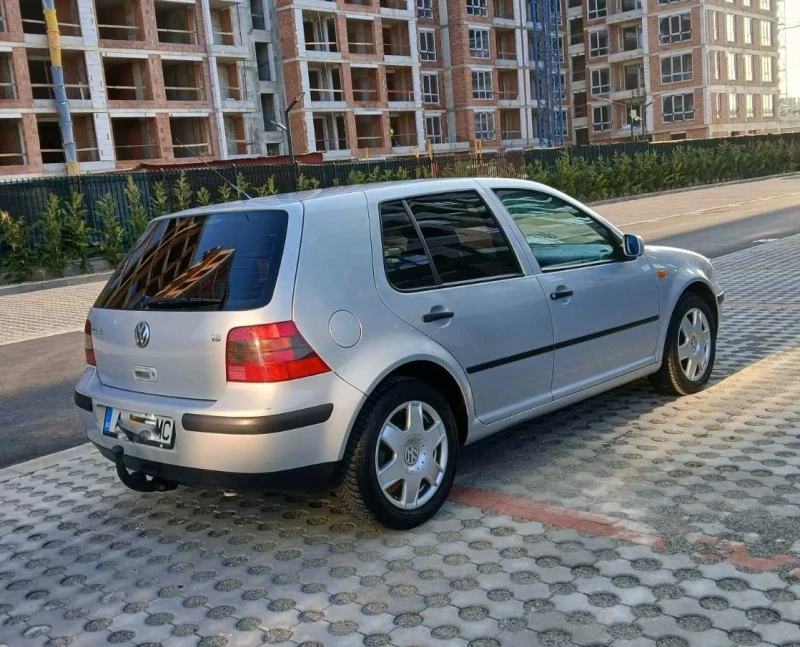 VW Golf 1.6 ГАЗОВ ИНЖЕКЦИОН , снимка 6 - Автомобили и джипове - 49113502