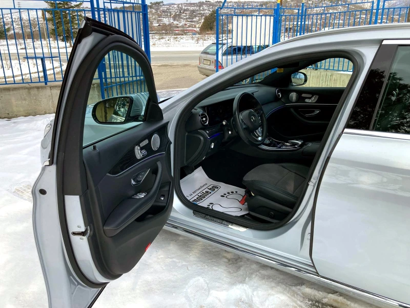 Mercedes-Benz E 400 4 MATIC Airmatic Burmester Дистроник ПАМЕТ ПОДГРЕВ, снимка 11 - Автомобили и джипове - 49198752