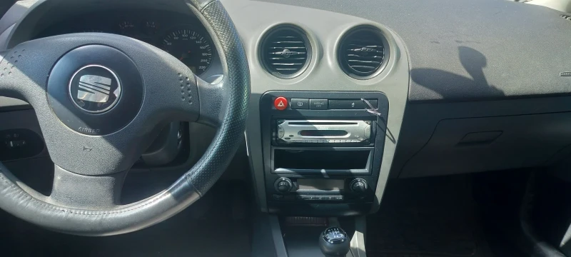 Seat Ibiza 1, 4 GAS, снимка 10 - Автомобили и джипове - 50830927