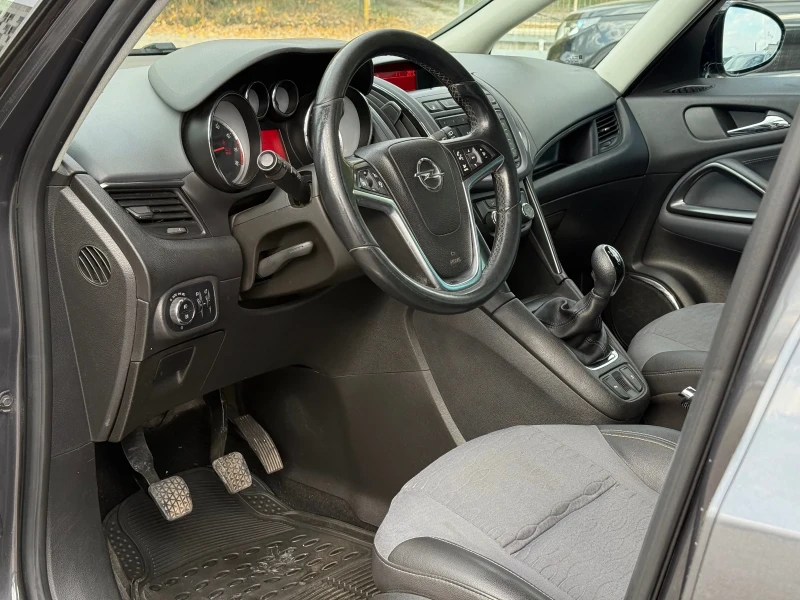 Opel Zafira 1.6i 150кс * МЕТАН* * 7 места* * Климатроник* , снимка 9 - Автомобили и джипове - 52150633