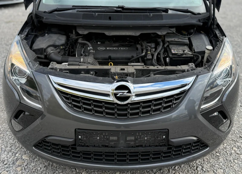Opel Zafira 1.6i 150кс * МЕТАН* * 7 места* * Климатроник* , снимка 17 - Автомобили и джипове - 52150633