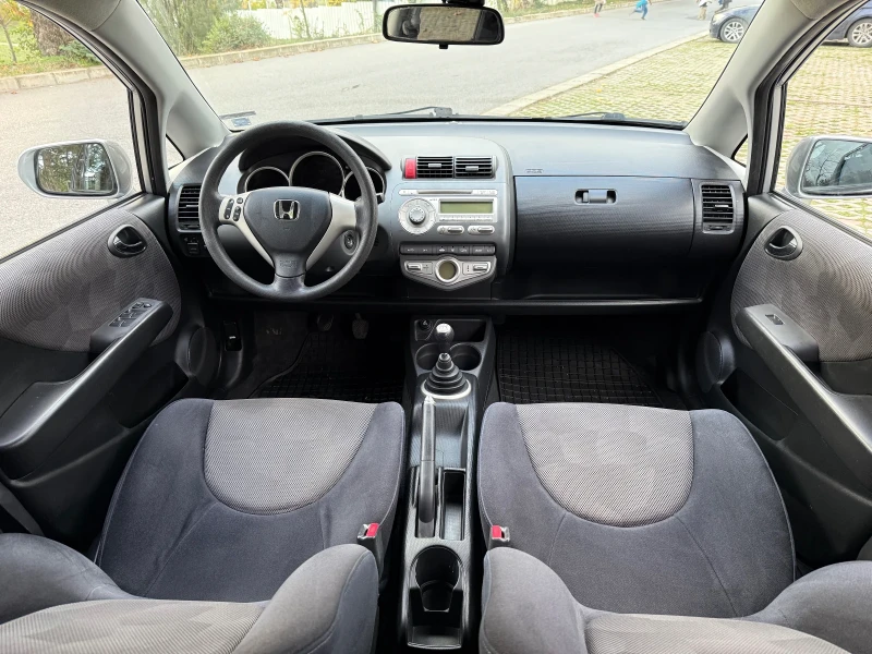 Honda Jazz 1.4 83 к.с Фейслифт, снимка 10 - Автомобили и джипове - 52190299