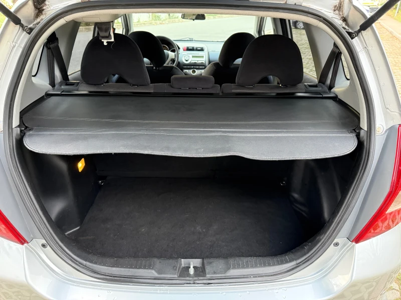 Honda Jazz 1.4 83 к.с Фейслифт, снимка 14 - Автомобили и джипове - 52190299