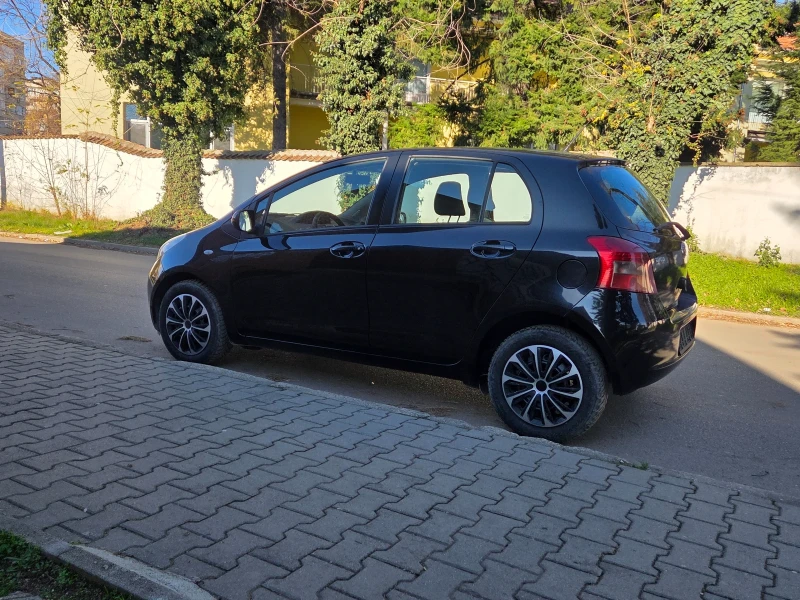 Toyota Yaris 1300-VVT-I 87 K.S. NOV VNOS-PERFEKTNA, снимка 6 - Автомобили и джипове - 52773642